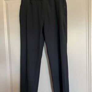 Vuori Miles Ankle Pant Black Women's size Medium VW404